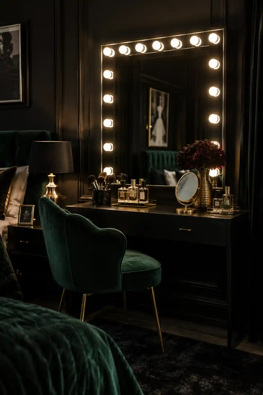 Dramatic Hollywood Glamour in Black