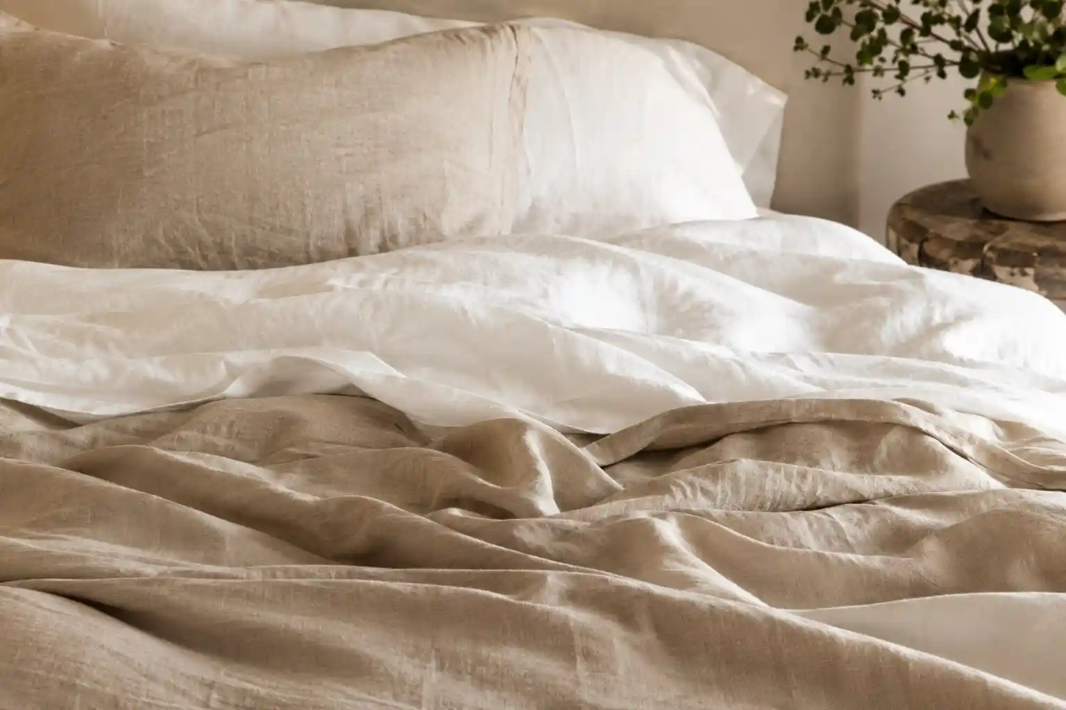 Layered Natural Linen Bedding