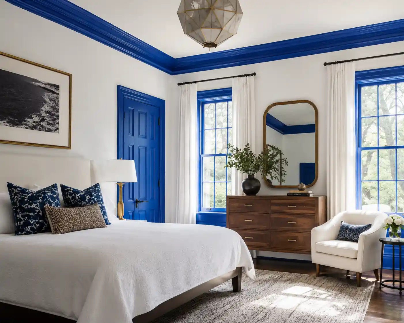 Contrasting Crown Molding