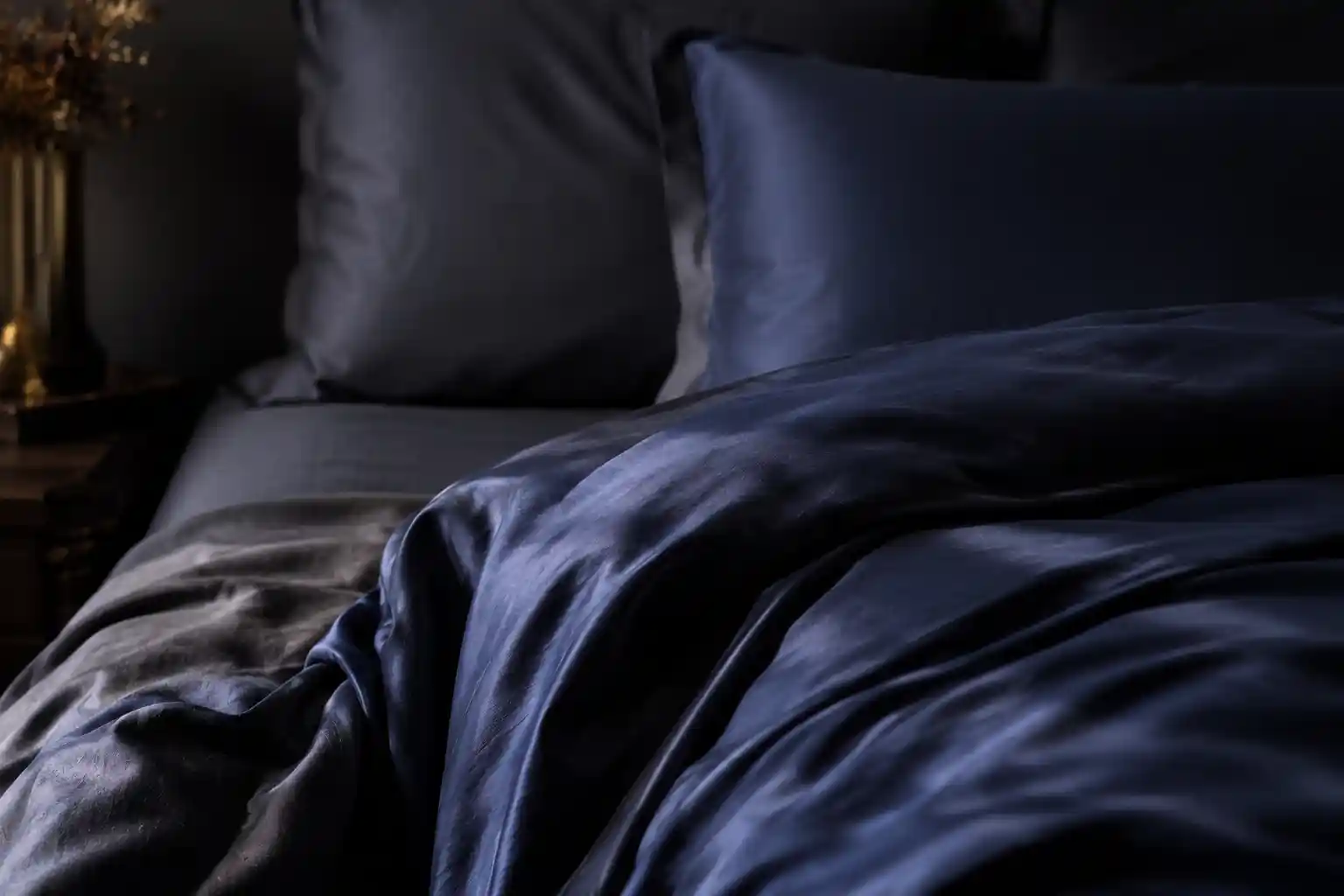 Layer Satin and Silk Linens